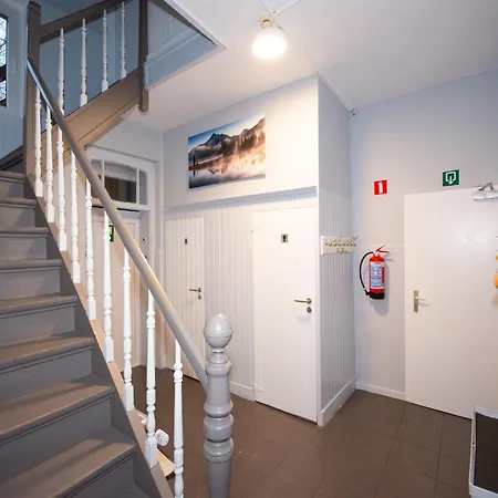 Elegant Mansion Stay, Cleaning Included وايمس