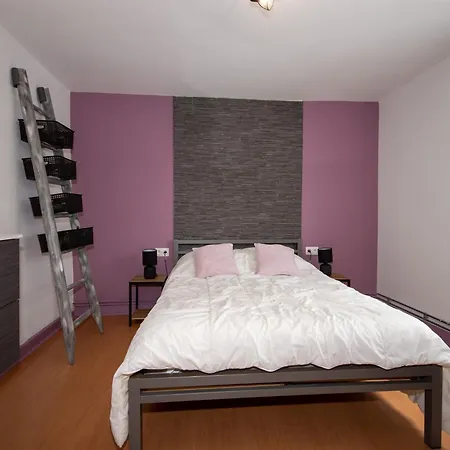Elegant Mansion Stay, Cleaning Included وايمس