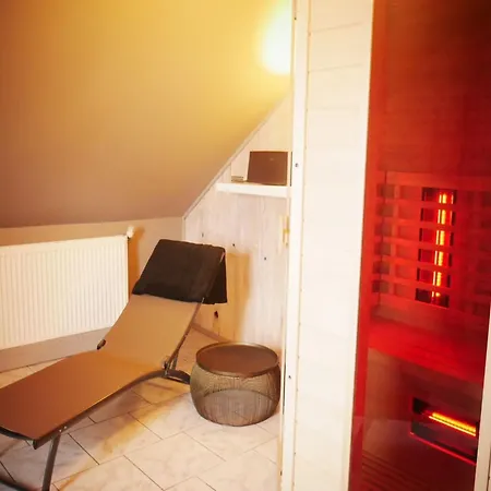 Elegant Mansion Stay, Cleaning Included بيت للعطل